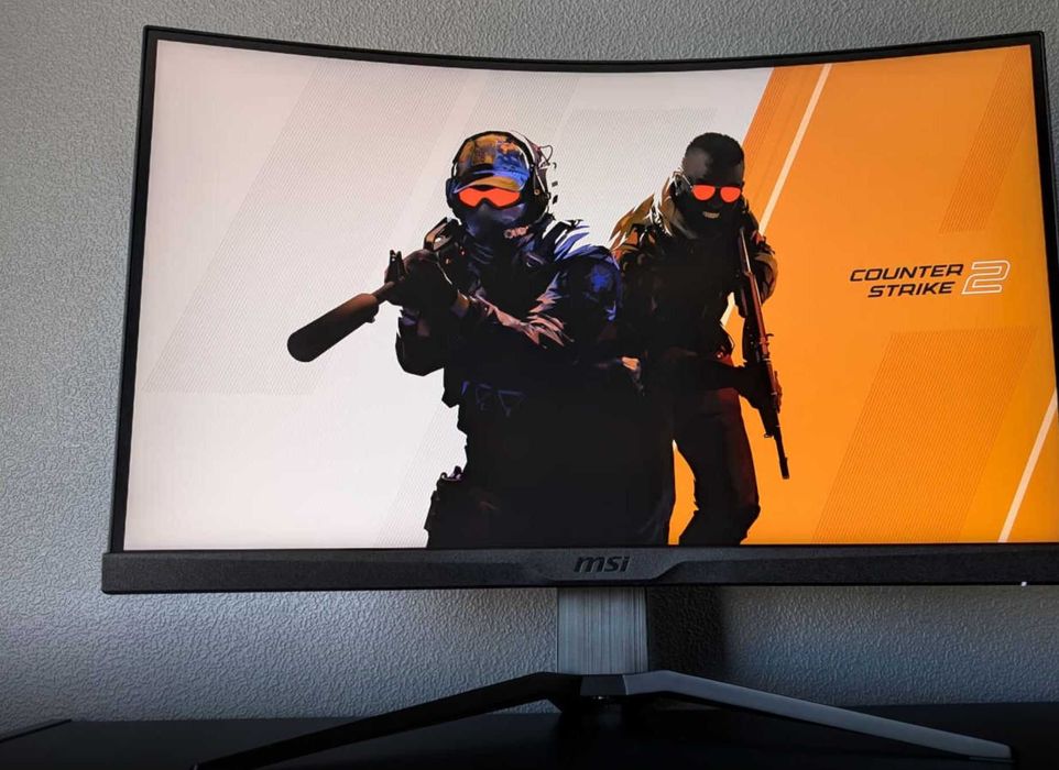 Vand monitor gaming 240 Hz / 1440p - 27 inch model MSI MPG 275CQRFX