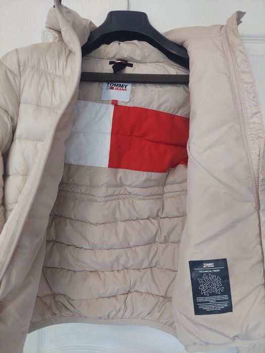 Дамско яке Tommy jeans