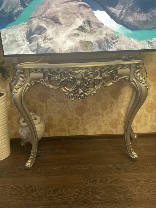 Продам консоль для прихожей, зала