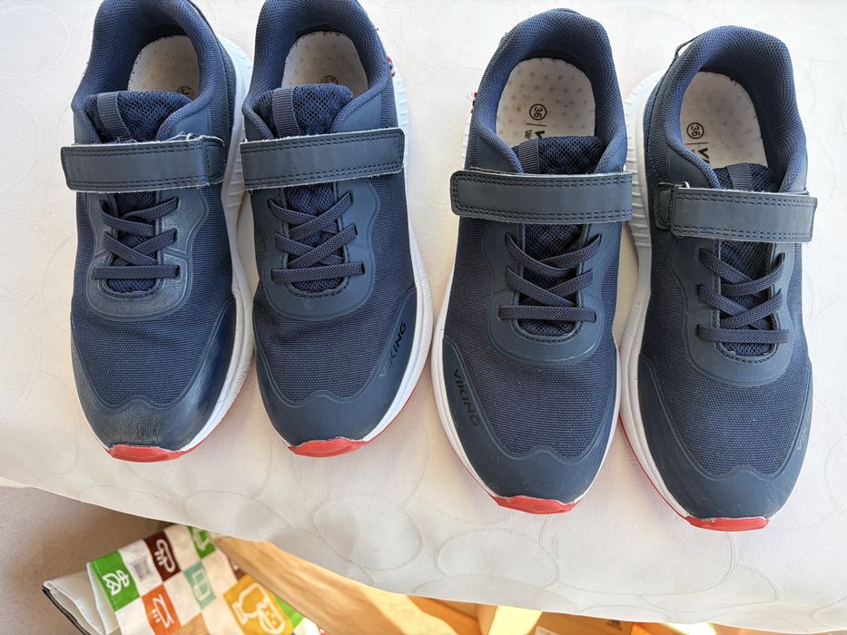 Детски тъмно сини маратонки 35 и 36 номер