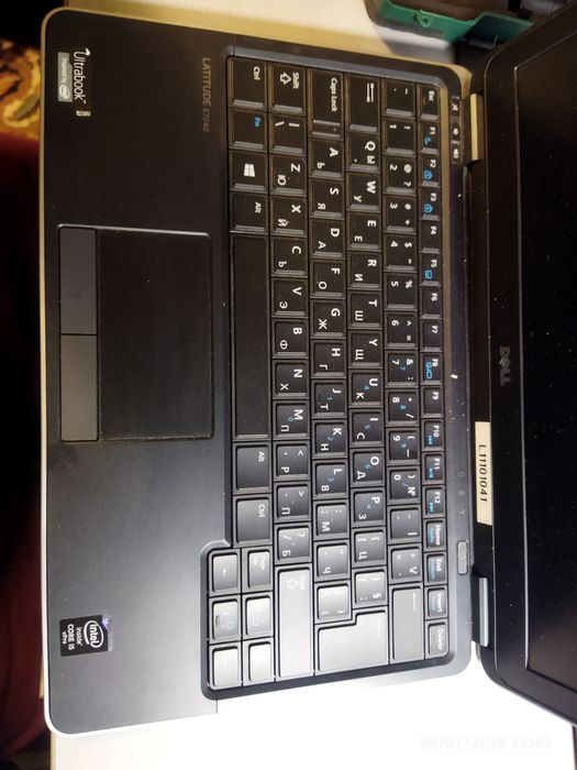 Dell Latitude E7240 на части