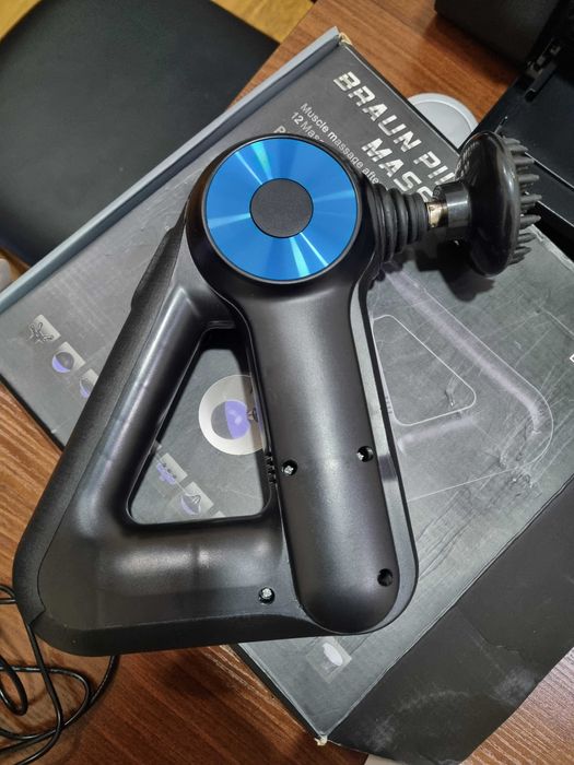 Универсальный массажер для тела с 12 насадками