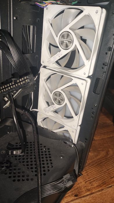 Корпус с БП и вентиляторами