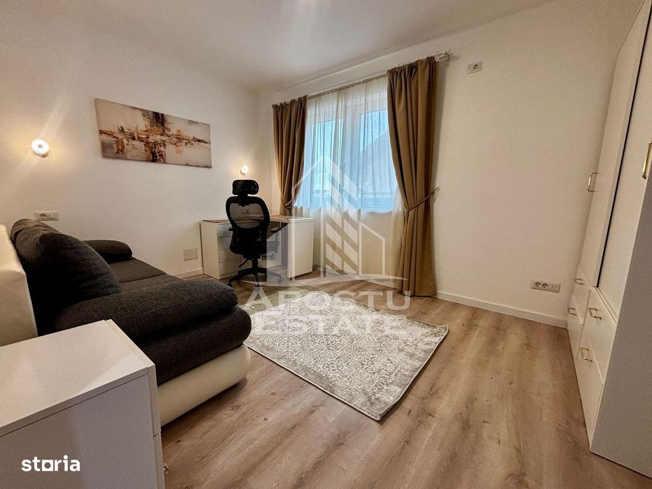 Apartament cu 3 camere,loc de parcare, prima inchiriere, Dumbravita