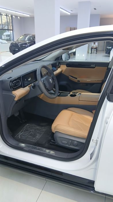 Leapmotor C01  626 elektr Premium 2025  NALICHI BOR 3 yil garantiyalik