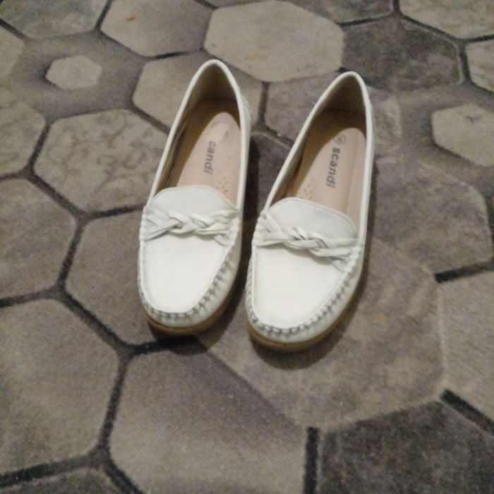 Продам туфли женские