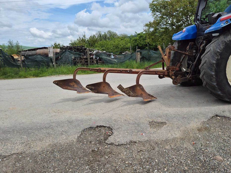 Plug Huard cu 3 trupite