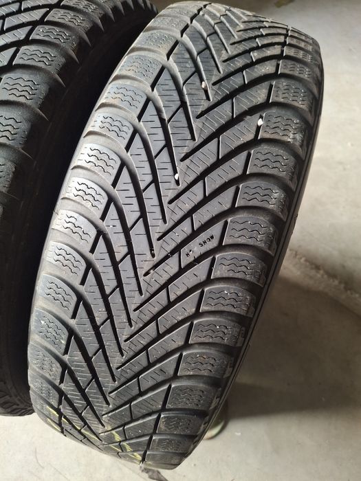 4 Anvelope m+s 185 60 r15 Pirelli