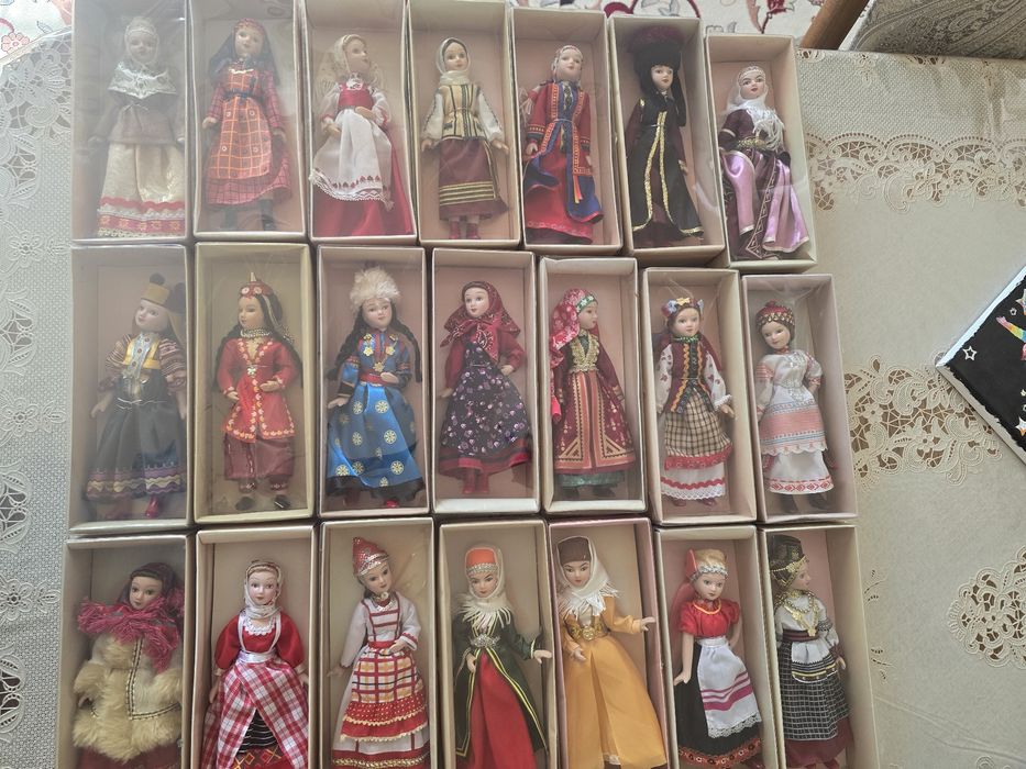 Куклы керамические.