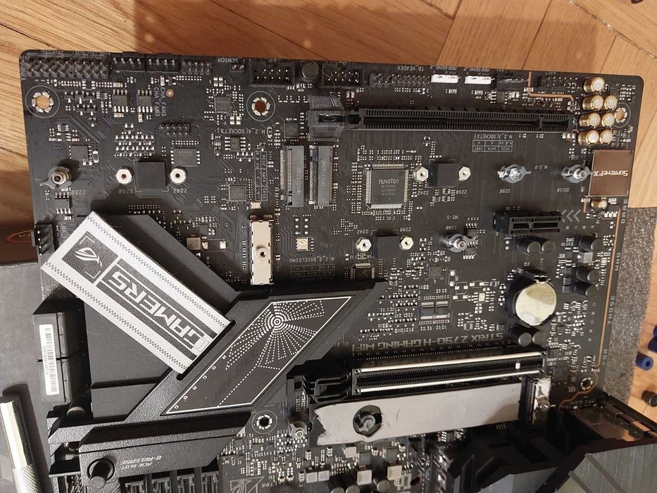 Asus Rog Strix Z790-H Gaming Wi-Fi DDR5