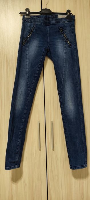 Дънки и панталони