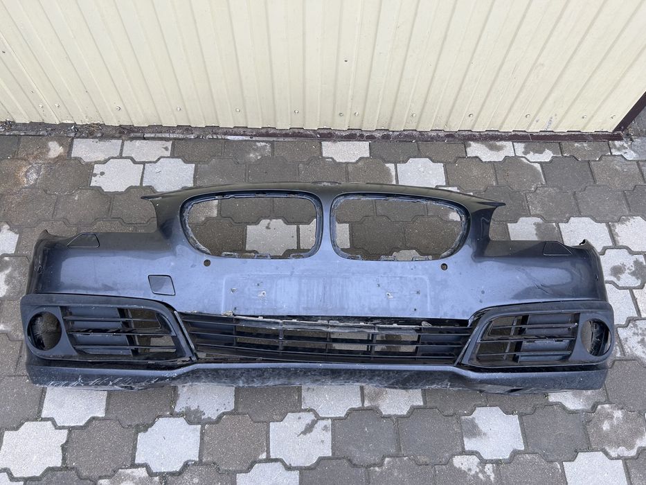 Продам бампер bmw 5 f10