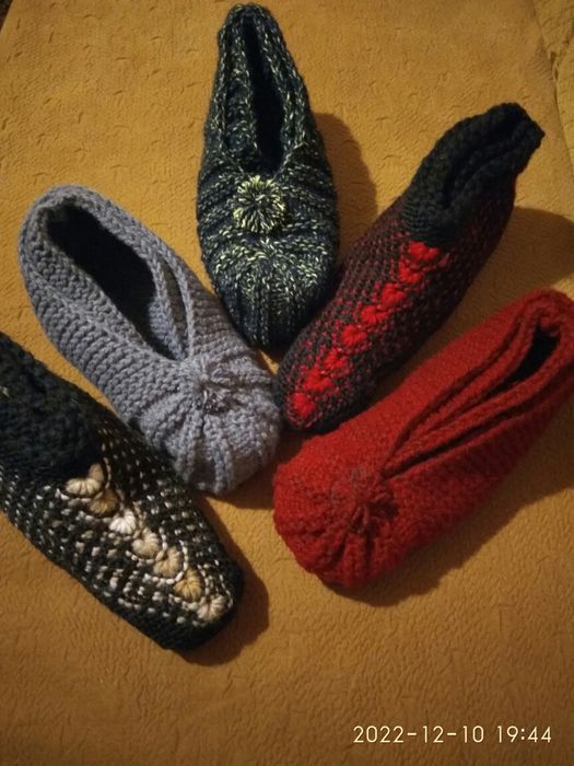 Мъжки терлици - 2модела, различни разцветки, ръчно плетени