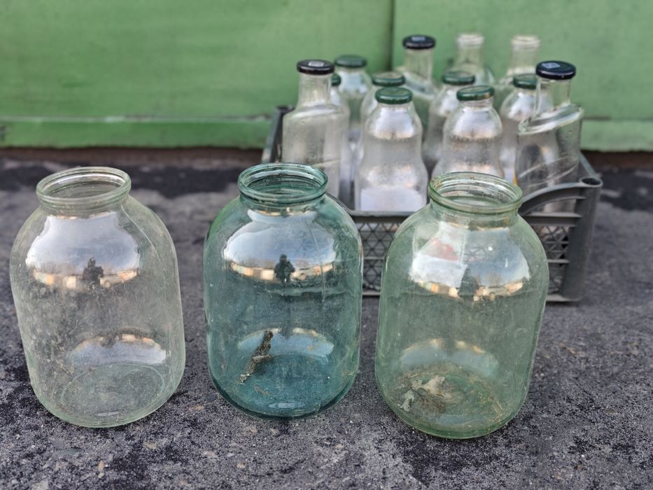 Продам бутылки, банки