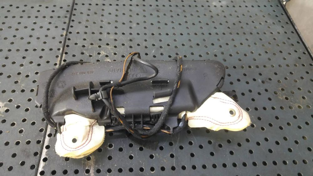 Airbag scaun dreapta fata audi a4 b5 8d 8l0880242a