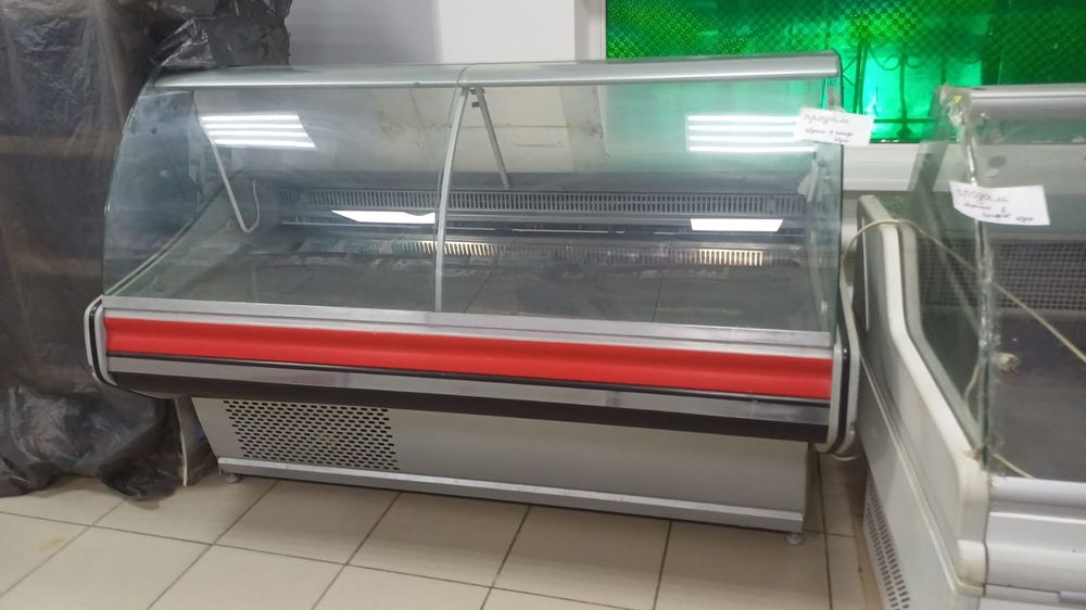 Витринный холодильник