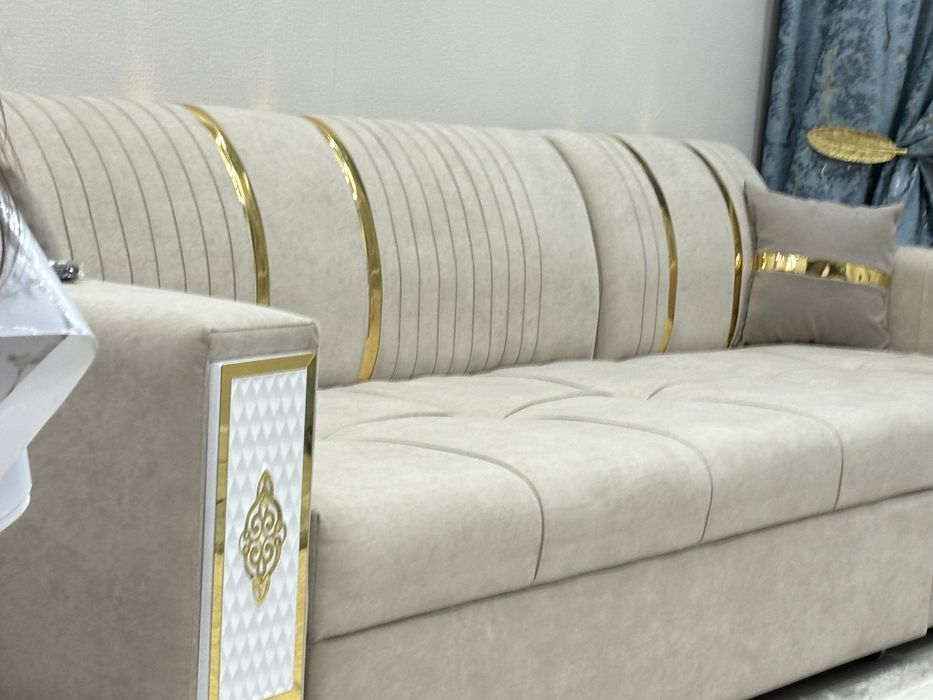 Диван в отличном состоянии,отдам за 130к