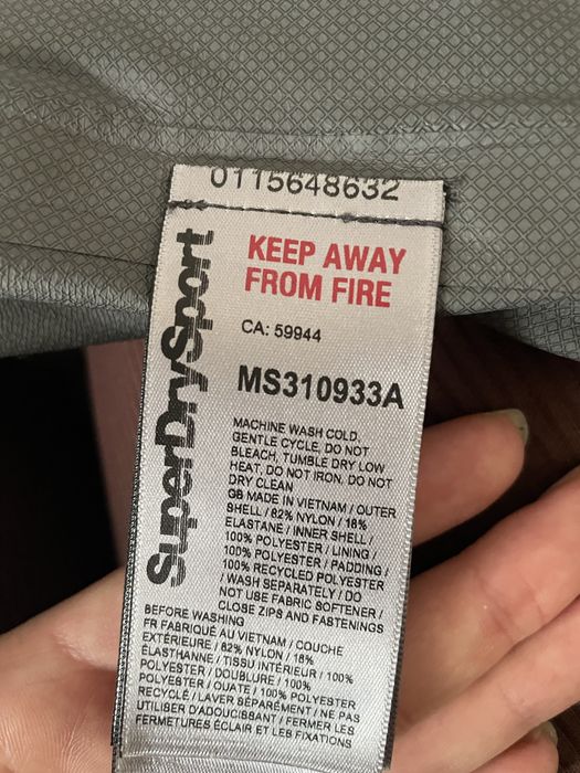 Superdry Men's Train Ultra Weatherproof JKT Jacket  XL