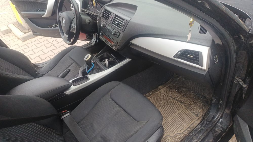 BMW de vânzare,seria 1 ,anul 2011.