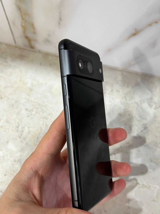 Google Pixel 8 флагманский смартфон