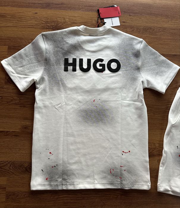 Мъжки,памучен,къс комплект Hugo BOSS с лого на гърба и отпред в бяло