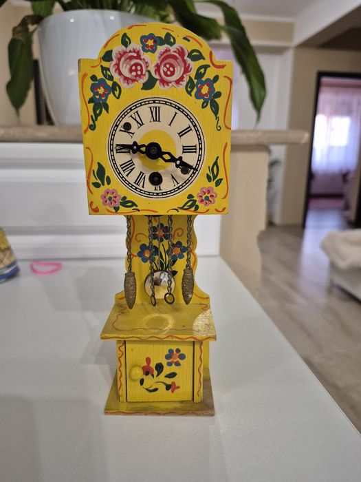 Ceas de podea miniatura