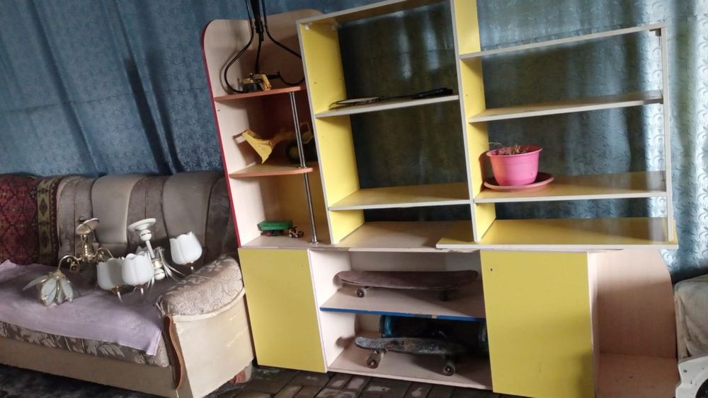 Продам мебель для дома и магазина