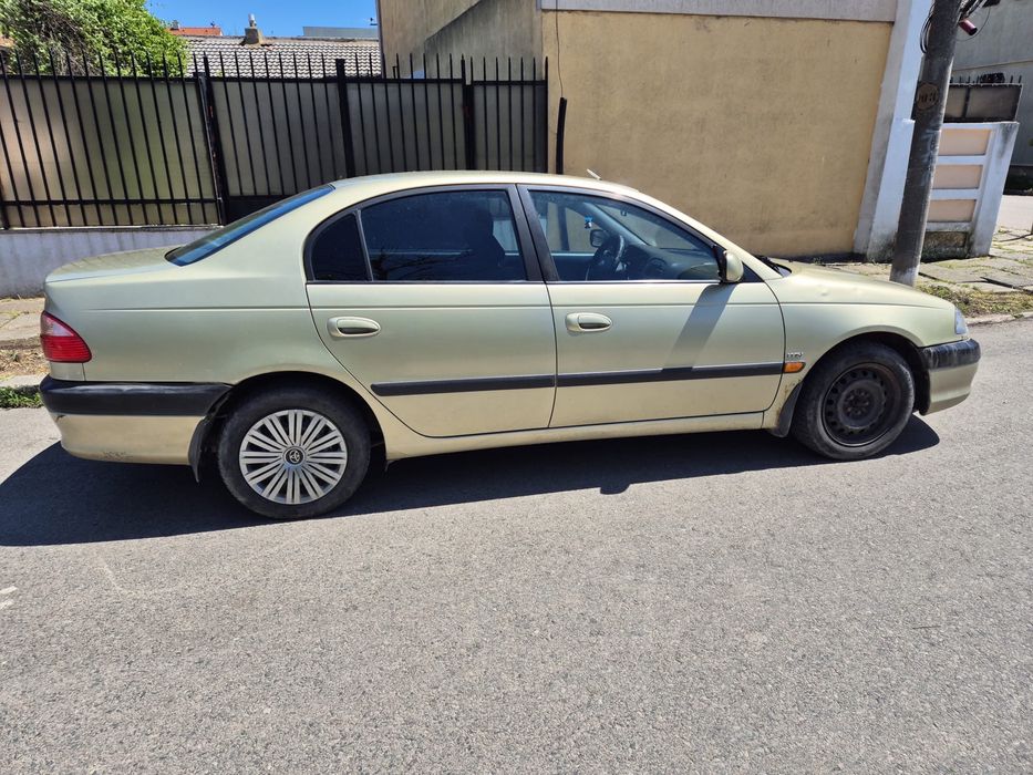 Toyota Avensis T22 2001 1.8 VVTI.Pret negociabil