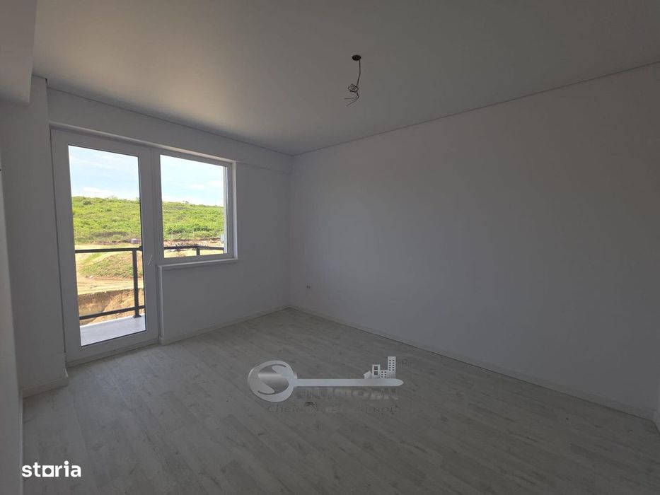 Liber, apartament 2 camere Bucium Visan, bloc intabulat, etaj intermed