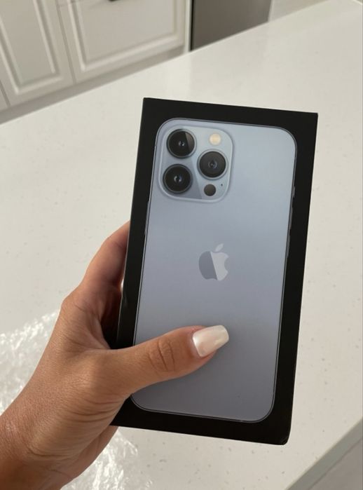 Продам айфон 13 про 256гб, в отличном состоянии