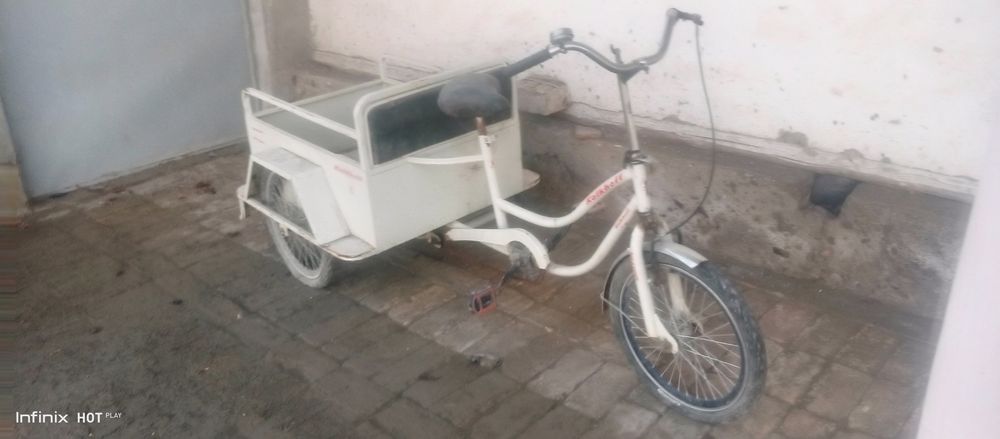 3 balonli velosiped sotiladi