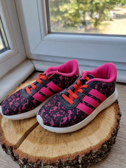 Маратонки adidas