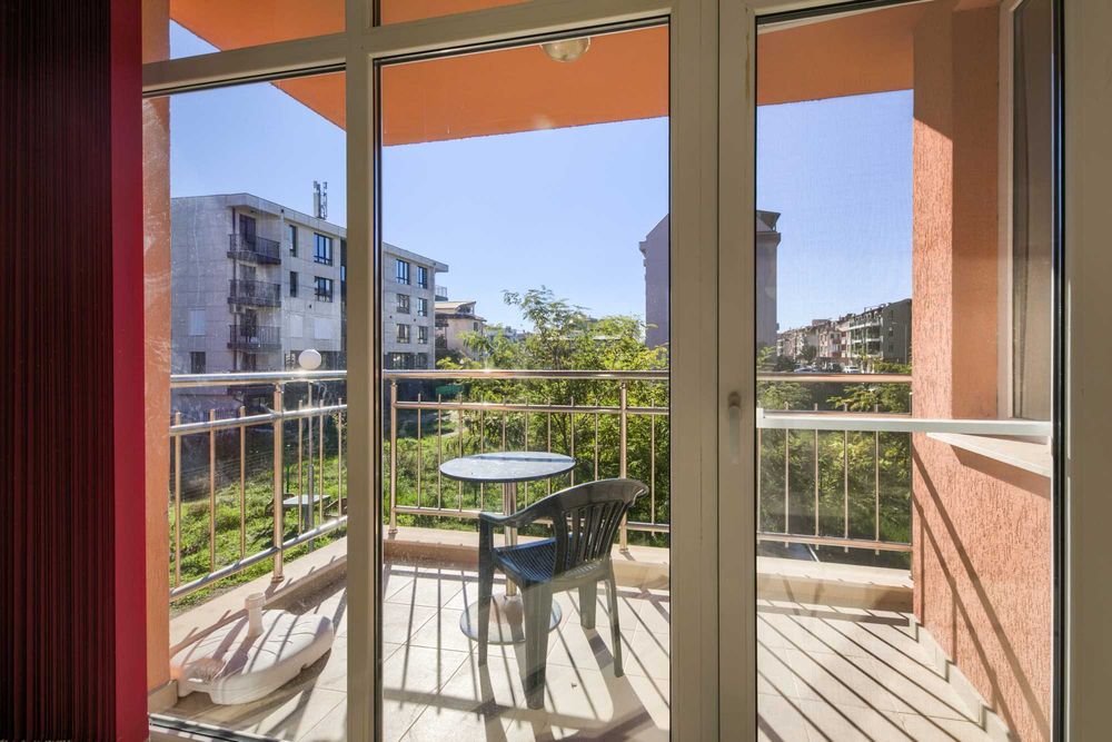 ТОП НАЕМ /  Удобен двустаен с паркомясто в Черно море 2, ап.2