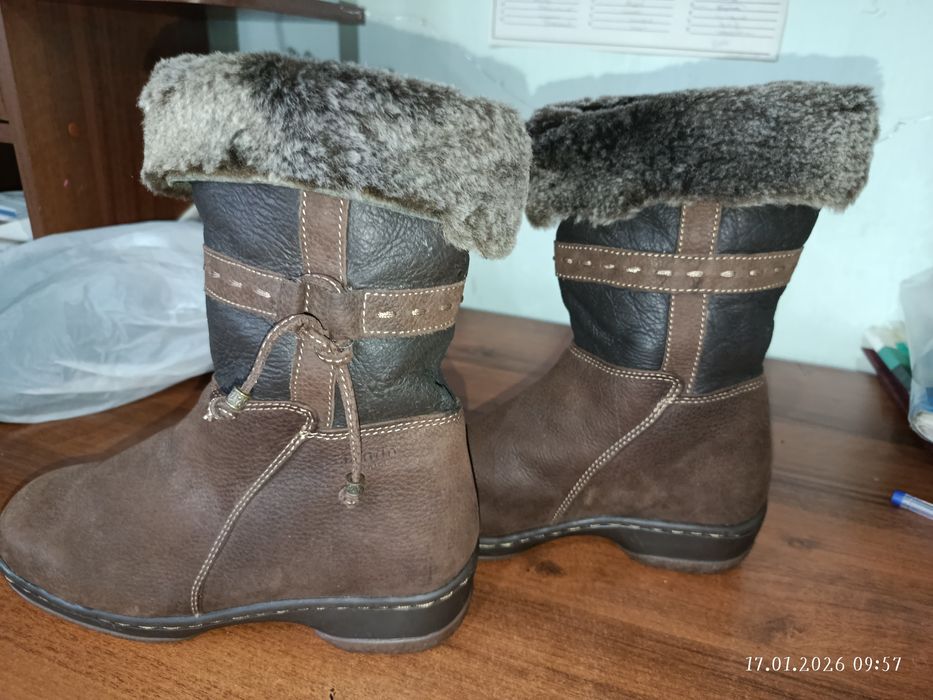 Женские новые фирменные  сапоги .США