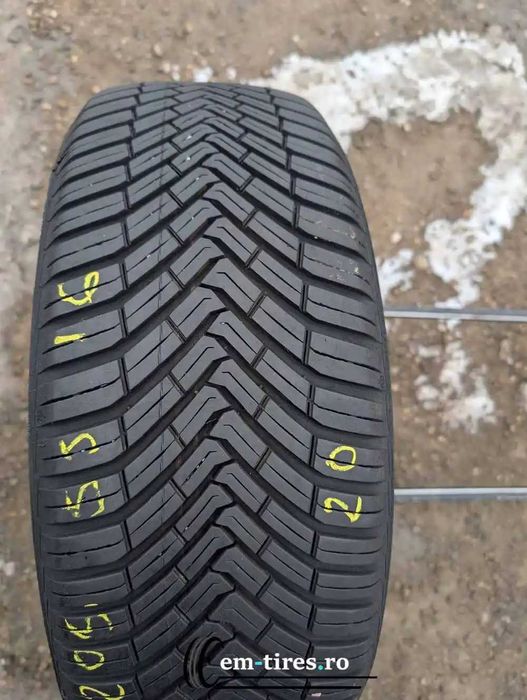 Anvelopa All Season 205/55 R16 CONTINENTAL AllSeasonContact 94V