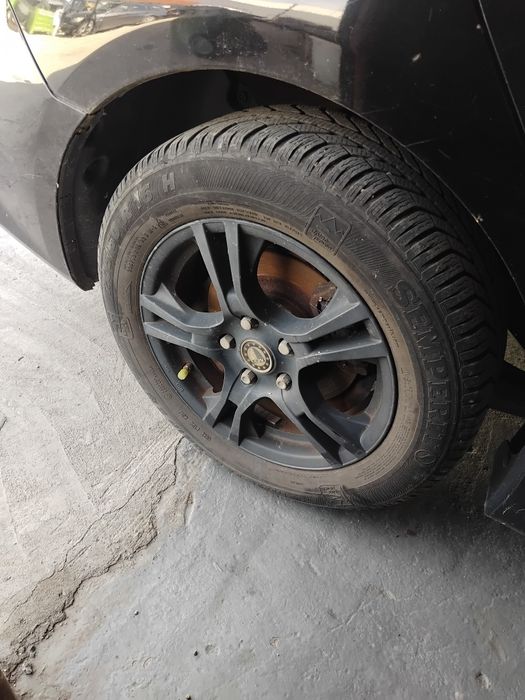 Vând set roti mazda 6 2.2 2010