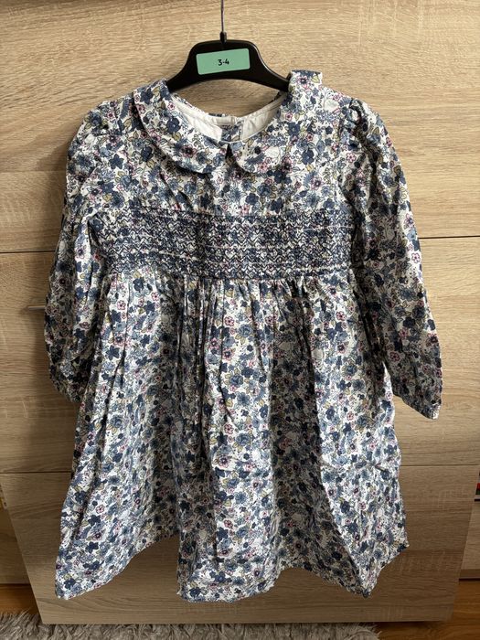 Rochita superba fetita 4-5 ani