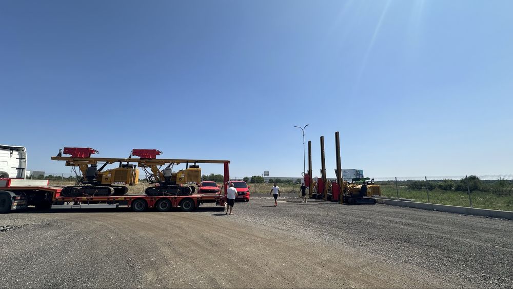 Inchiriez Flota proprie de utilaje Batipal / sonete cu operator