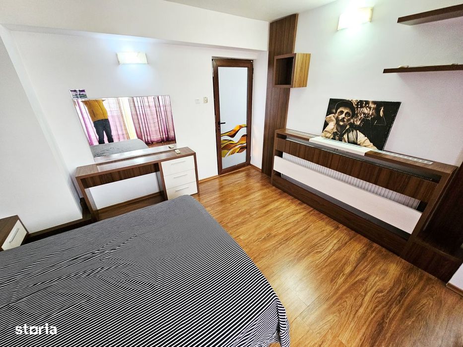 Apartament 3 camere   zona TREI STAR , 96mp