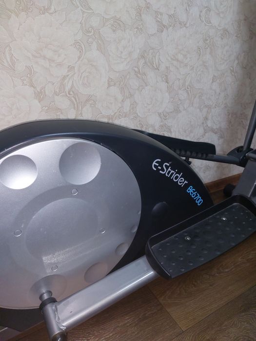 Продам тренажер эллипс