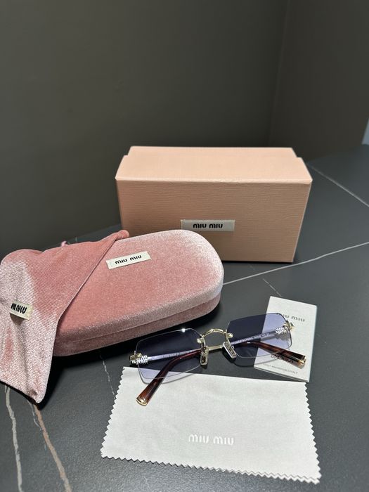 Слънчеви очила Miu Miu