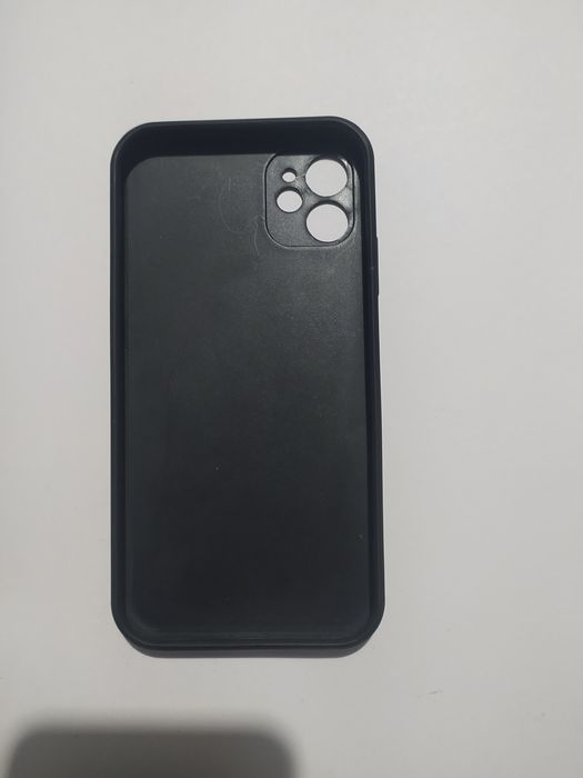 Iphone 11 кейсове