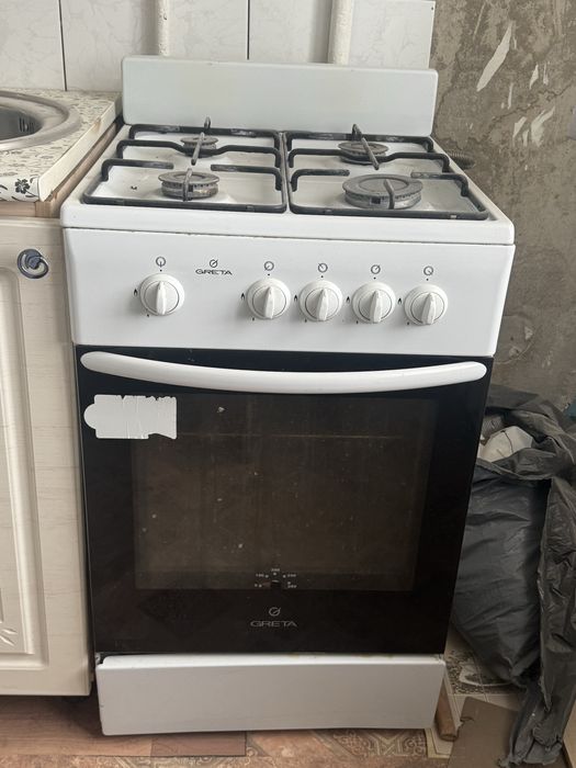 Продам газовую плиту