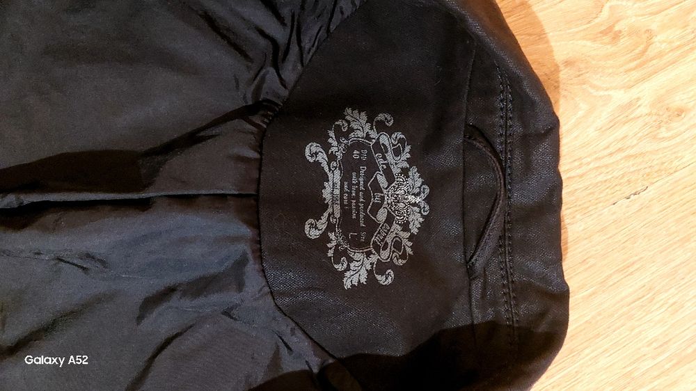 Стилно дамско сако