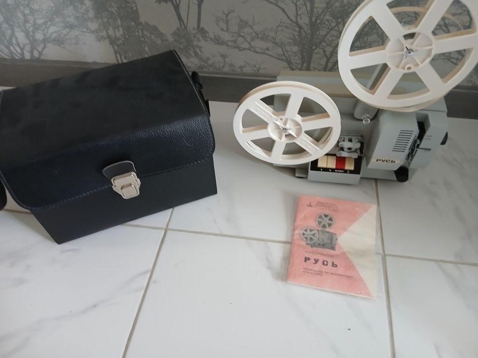 Проигрыватель винила радиотехника  и прочее