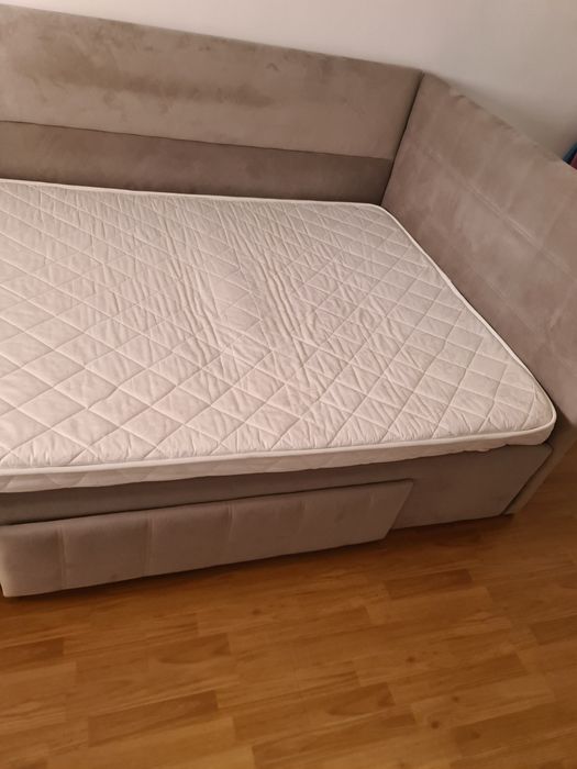 Pat tapițat de colt cu sertar