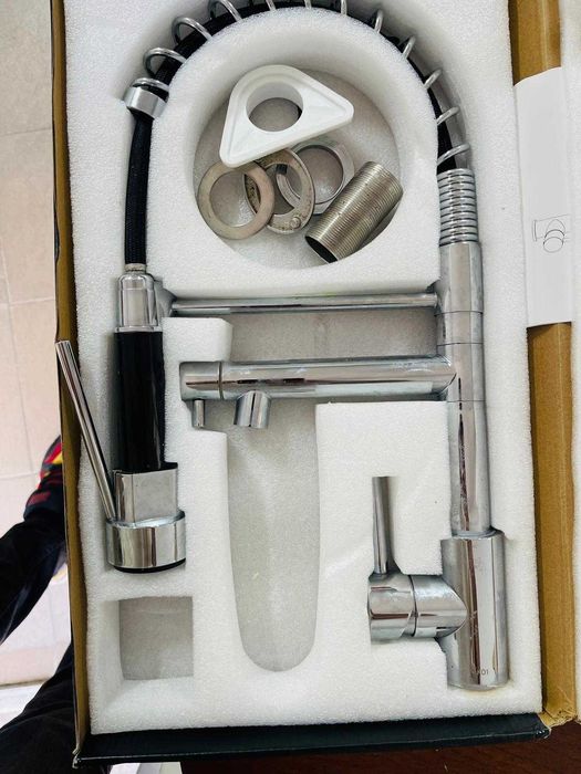 Robinet profesional Ibergrif M22144 pentru bucătărie cu duș detașabil