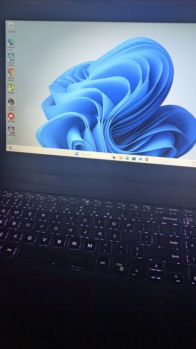 DeLL Intel i7-6700hq, quad core, ram 8Gb,video gtx 960m 4GB ddr5