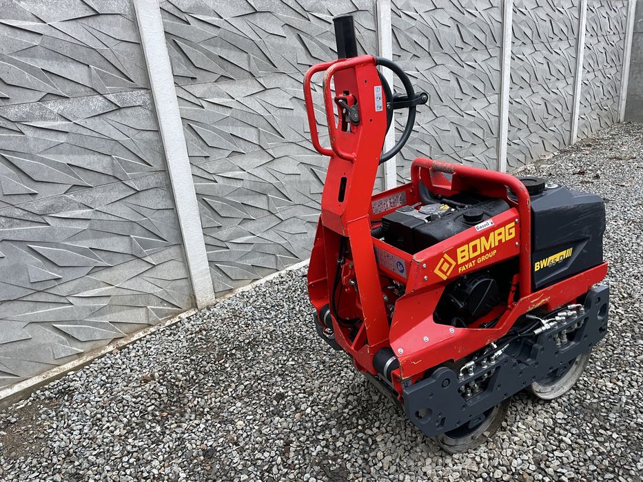 Cilindru/Placă compactoare 750kg de Inchiriat