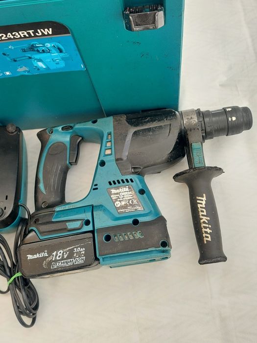 Ciocan rotopercutor makita